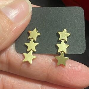Real 18k Saudi gold stud earrings